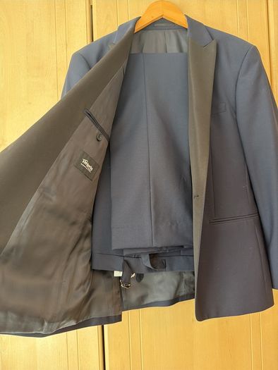 Tuxedo - TM Lewis Navy Tux. Jacket 42s, trousers 34r