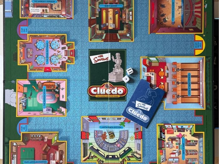 Vintage Simpsons Cluedo 2001 Complete