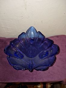 Vintage blue glass leaf dish bowl