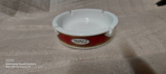 Carrolls no1 ashtray,nice condition,,price includes post to anywhere in ireland,collectors item ,with smoking ban..sold as seen.
