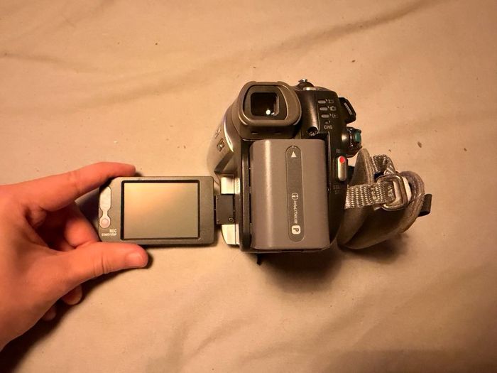 Sony Handycam DCR-DVD92E DVD Camcorder
