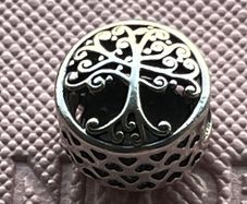 Pandora Family Roots Charm-Brand new
