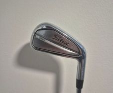 Titleist T200