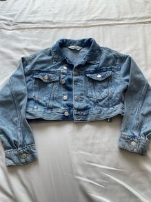 Cropped denim jacket