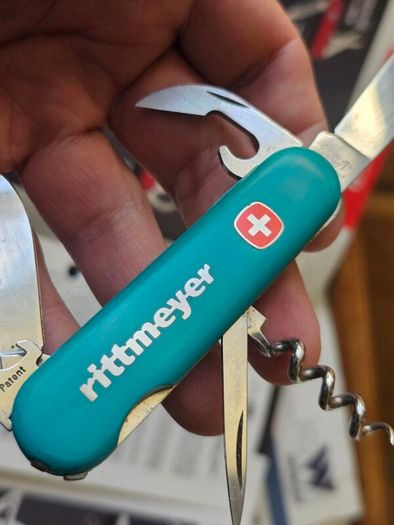 Vintage Wenger Viking Discontinued Collectable 85mm Swiss Army Knife