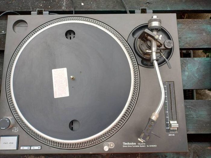 Technics Turntables