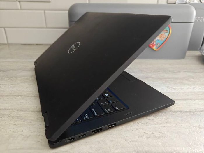 Dell 2-in1 I7- 16gb Ram - 256gb
