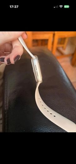 apple watch SE2 excellent condition, barely used, 96% battery health
