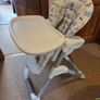 High chair Image 3