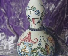 Perfume bottle