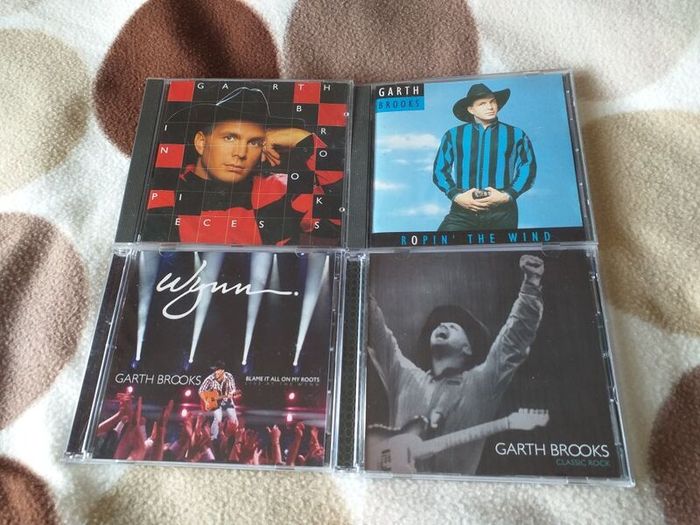 Garth Brooks.