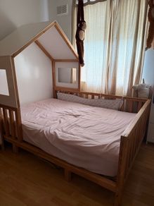 Lovely kids house bed