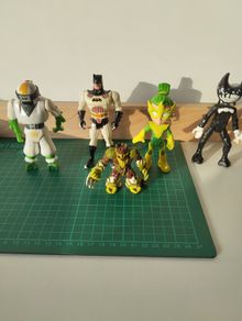 Action Figure Bundle (Set of 5)