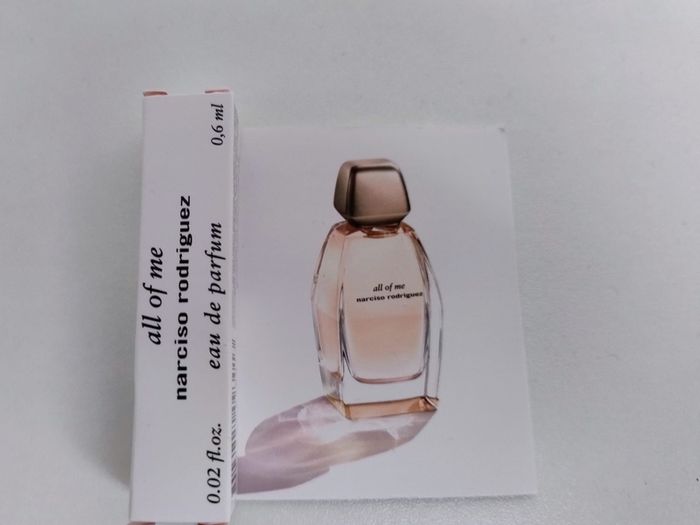 BNIP All of Me Narciso Rodriguez Eau De Perfume Miniature Sample