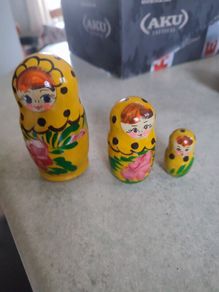 Vintage Russian Ussr Wooden 3 Piece Hand Painted Matryoshka Nesting Dolls