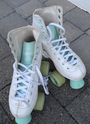 SFR Roller Skates