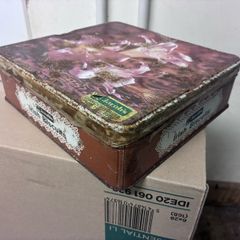 Vintage Jacob's Irish Biscuits tin