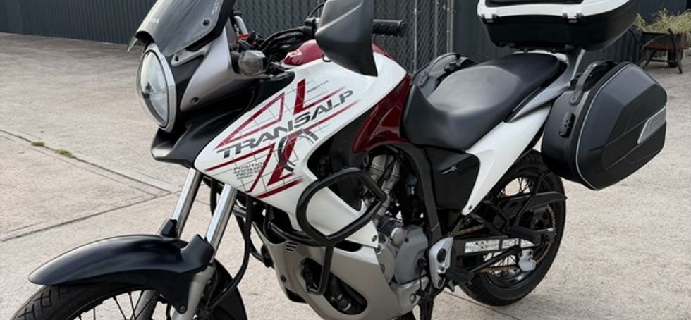 2010 Honda transalp XL 700