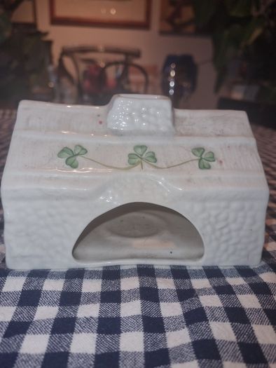 Belleek Irish Cottage