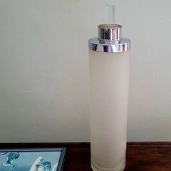 Art deco skyscraper cocktail shaker