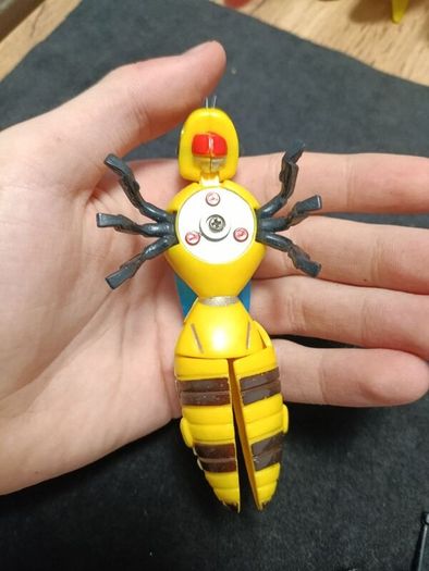 Transformers insecto bots 90s