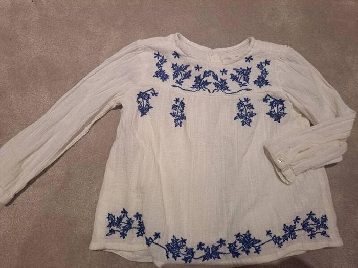 Zara 3-4 white embroidery shirt