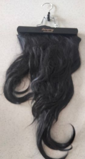 3 piece wavy clip in extensions by Hairspray