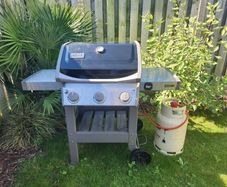 Weber spirit 2 3 burner gas barbeque