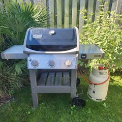 Weber spirit 2 3 burner gas barbeque