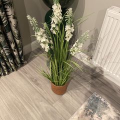artificial plants
