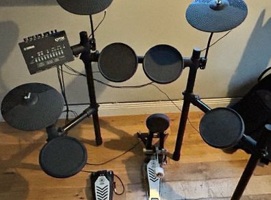 Yamaha DTX452K electric Drum Kit