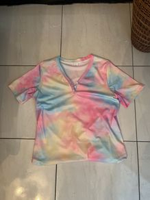 2 2XL colourful tops