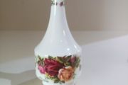 Royal Albert Old Country Roses Small Bud Vase