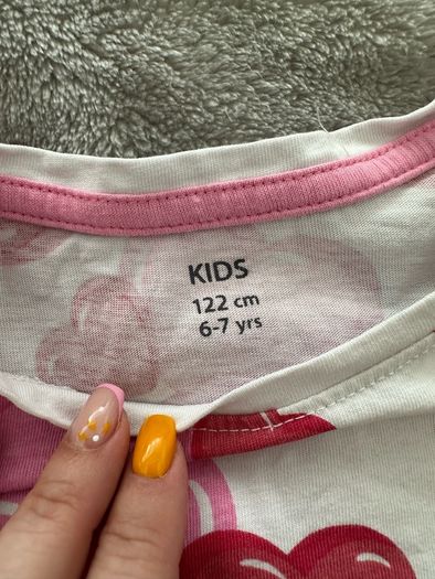 Cute T-Shirt with hearts, 122cm, 6-7 years