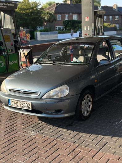 2003 Kia Rio