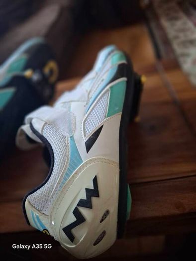 cycling shoes