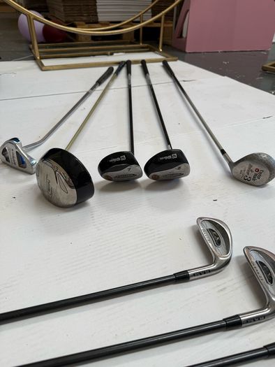set golf clubs