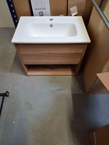 Hackney 600 cherry wood effect ex-display wall hung unit
