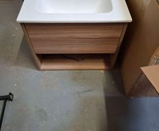 Hackney 600 cherry wood effect ex-display wall hung unit