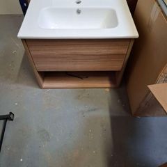 Hackney 600 cherry wood effect ex-display wall hung unit