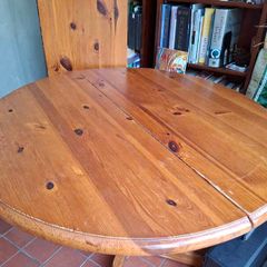 Round Pine Extendable Dining Table