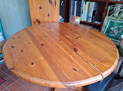 REDUCED Round Pine Extendable Dining Table