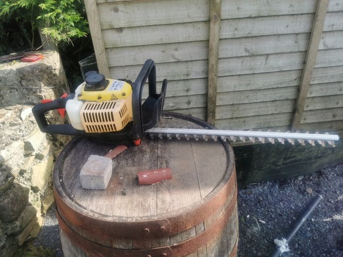 hedgecutters