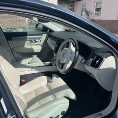 Volvo V90 2020