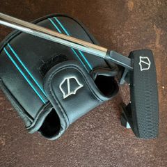 Wilson Infinite Buckingham putter