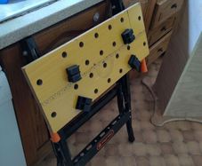 Foldable workbench