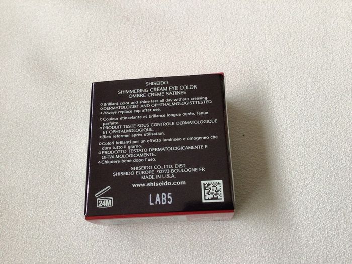 Brand New Shiseido Shimmering Cream Eye Color