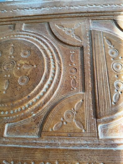 Large wood/leather box