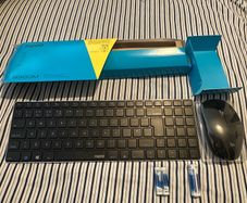 BNIB wireless bluetooth keyboard and mouse