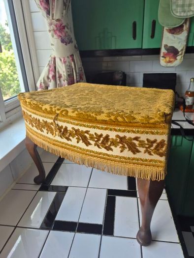 Vintage MidCentury 1950s Tapestry sewing box foorstool